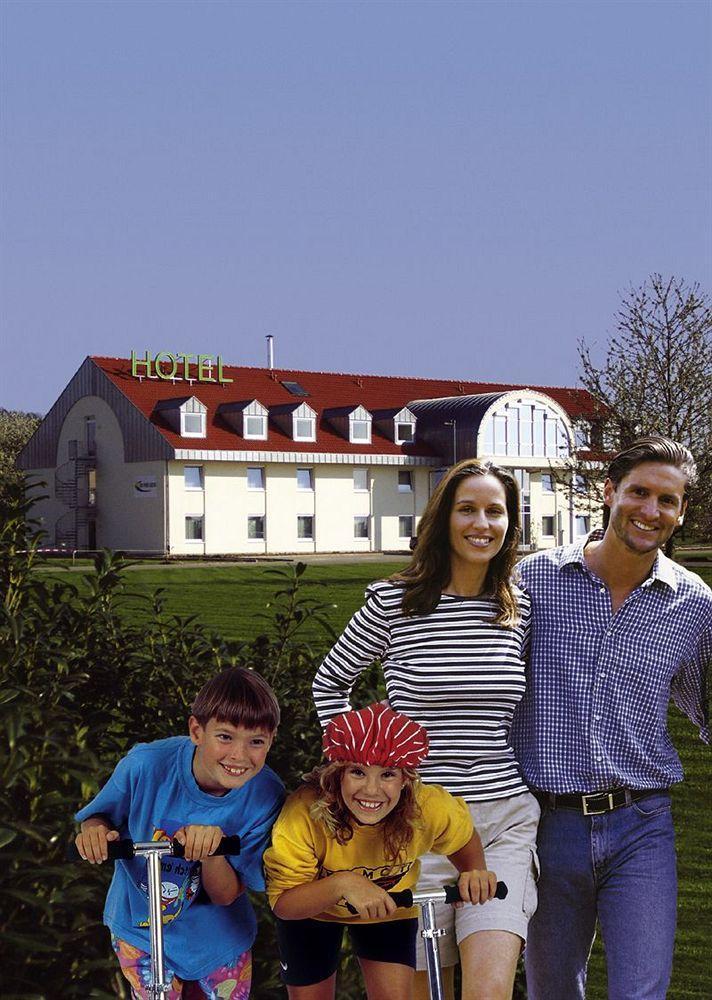 Hotel Sunparc - Shuttle Zum Europa-Park Rust 4Km & Rulantica 2Km Ringsheim Exterior photo